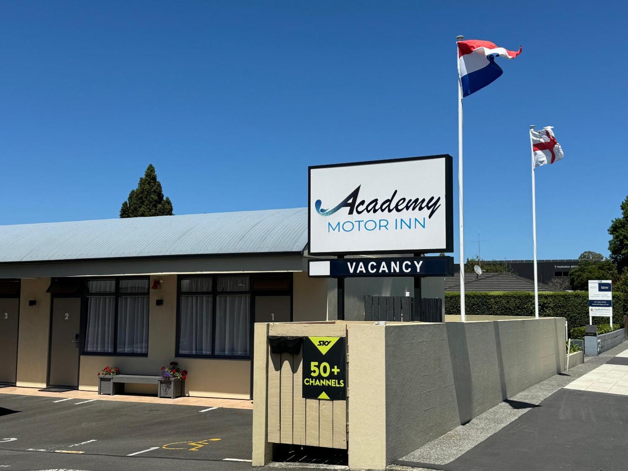 Academy Motor Inn Tauranga Buitenkant foto