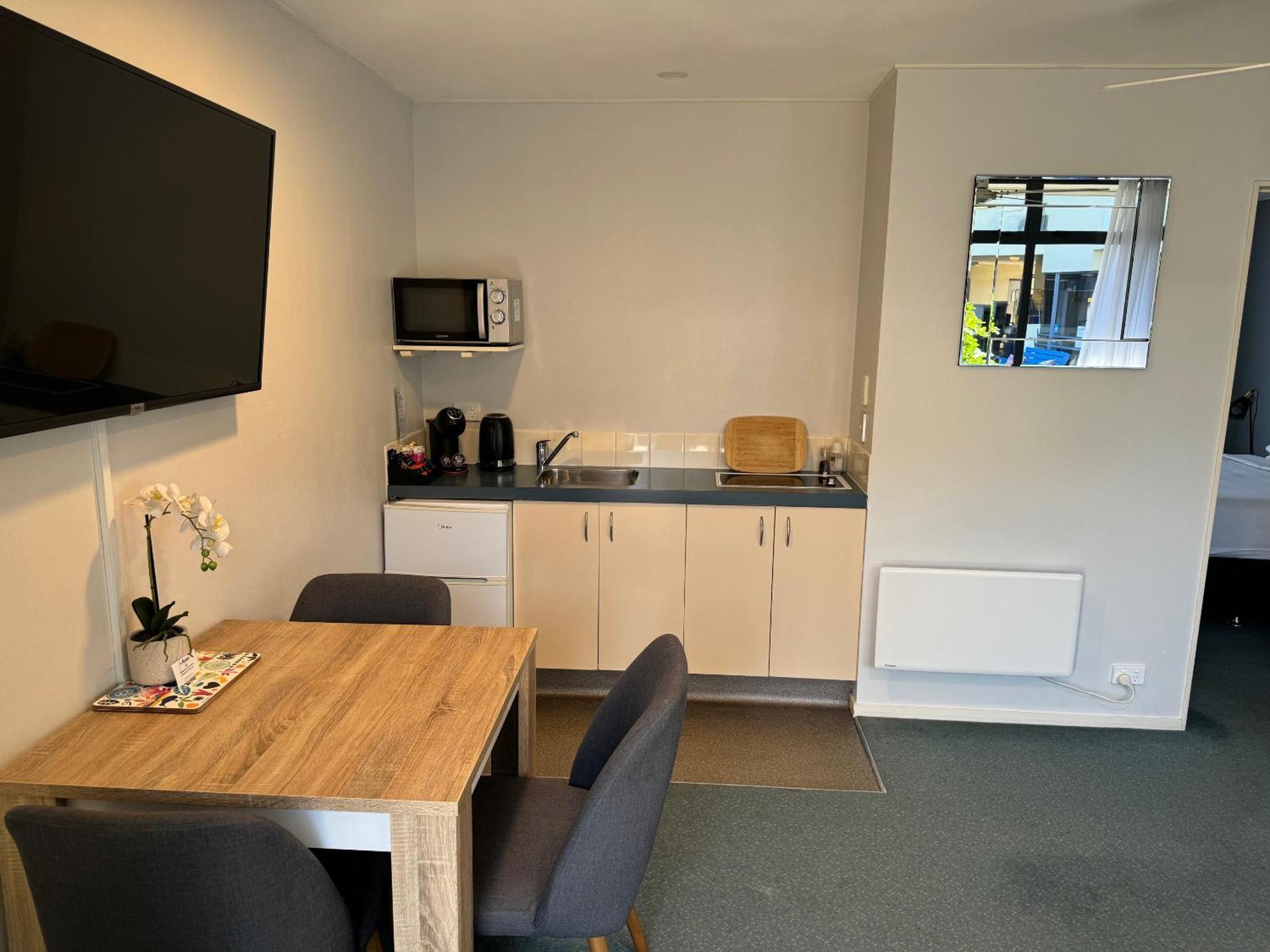 Academy Motor Inn Tauranga Buitenkant foto